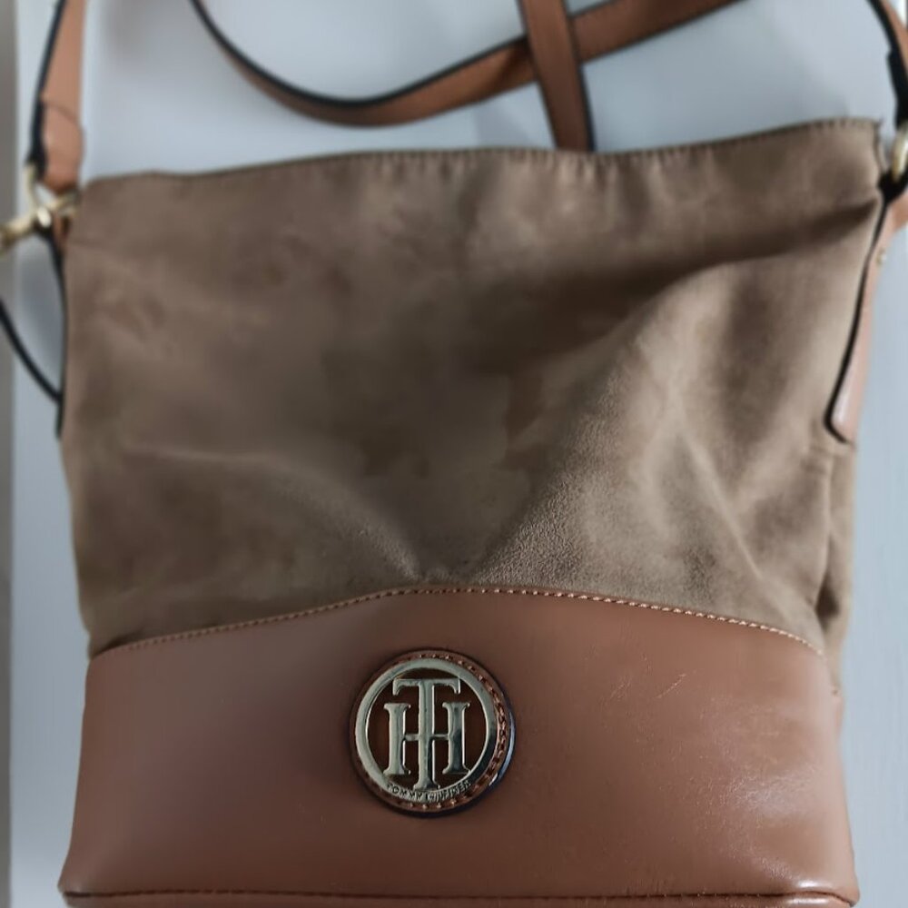 Tommy Hilfiger‎ Women's Crossbody bag NWOT Brown/Tan leather